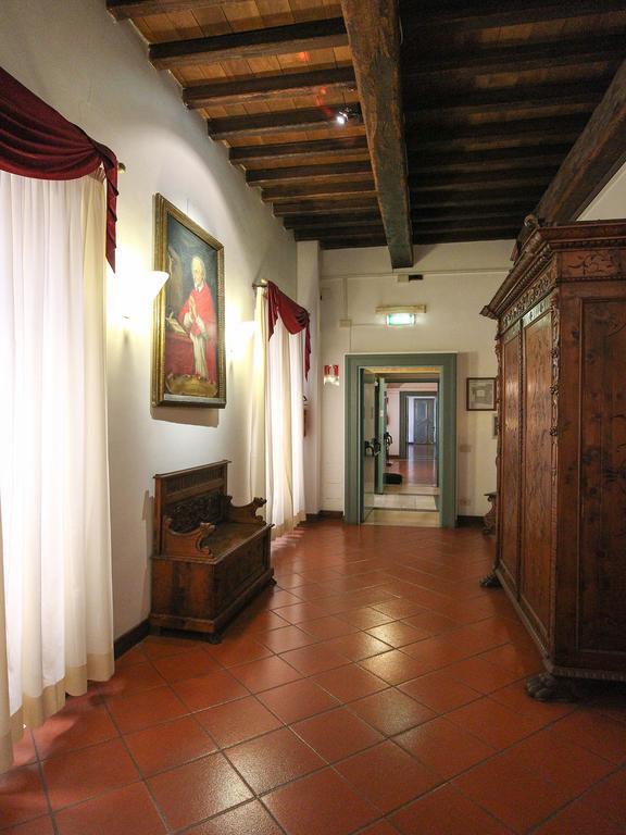Casa Di Santa Francesca Romana A Ponte Rotto Екстериор снимка